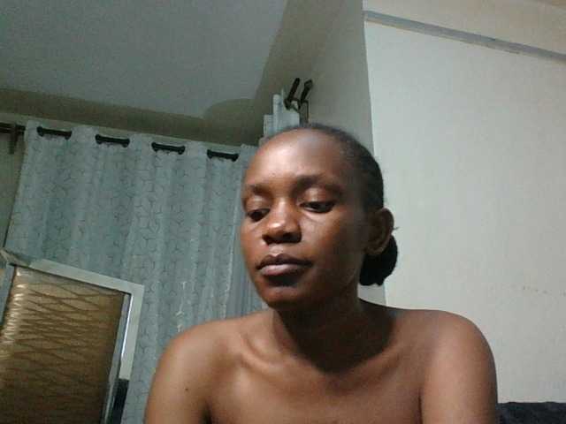 Minimochie live cam on BongaCams