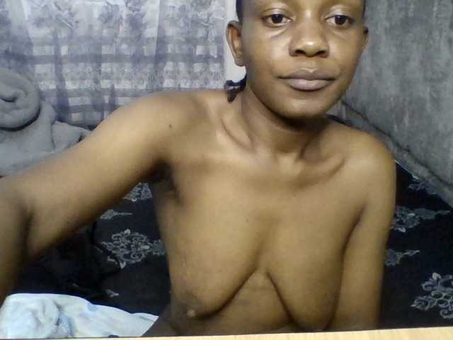Minimochie live cam on BongaCams