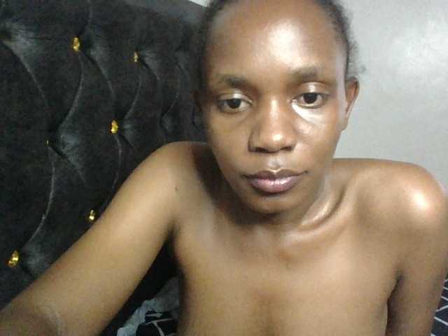 Minimochie live cam on BongaCams