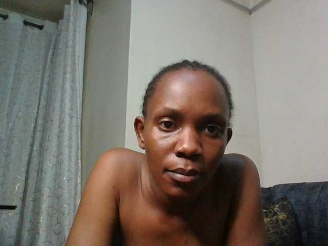 Minimochie live cam on BongaCams