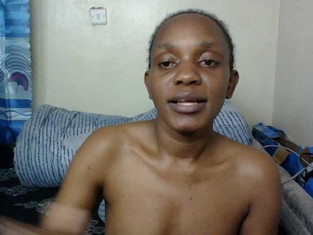 Minimochie live cam on BongaCams