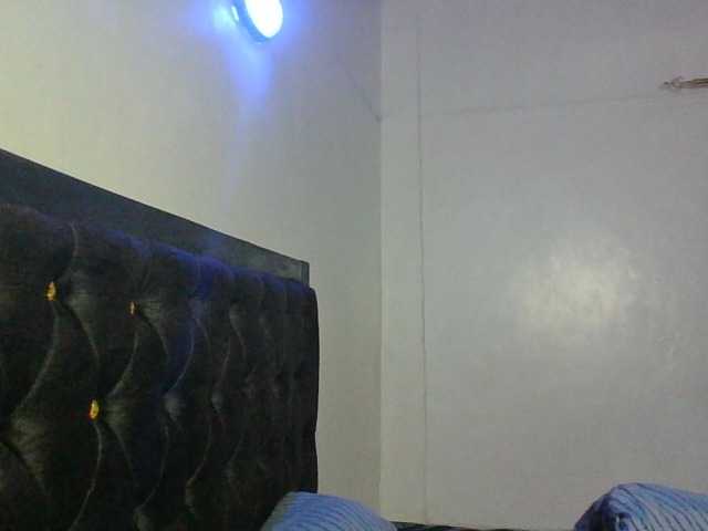 Minimochie live cam on BongaCams