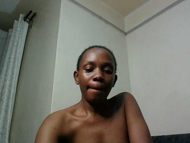 Minimochie live cam on BongaCams