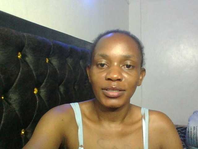 Minimochie live cam on BongaCams