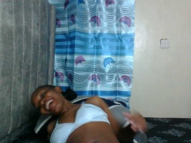 Minimochie live cam on BongaCams