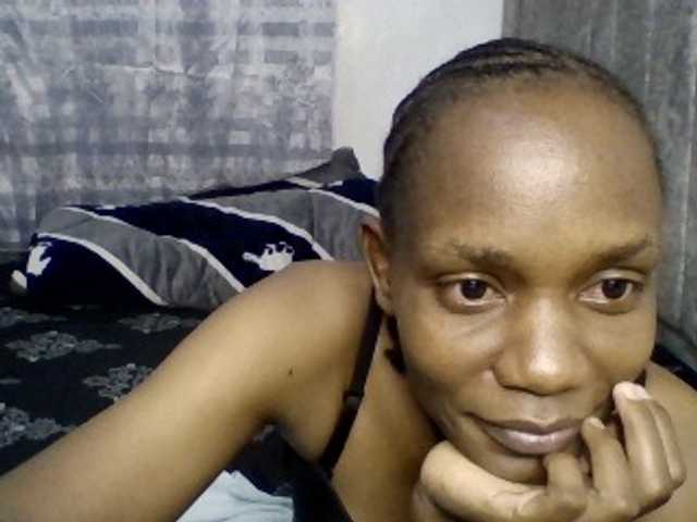 Minimochie live cam on BongaCams