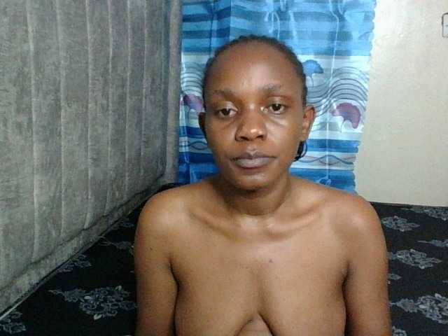 Minimochie live cam on BongaCams