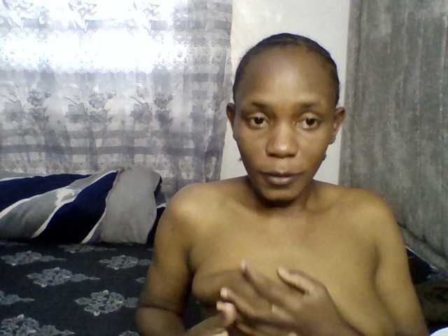 Minimochie live cam on BongaCams