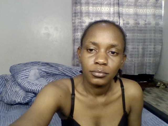 Minimochie live cam on BongaCams