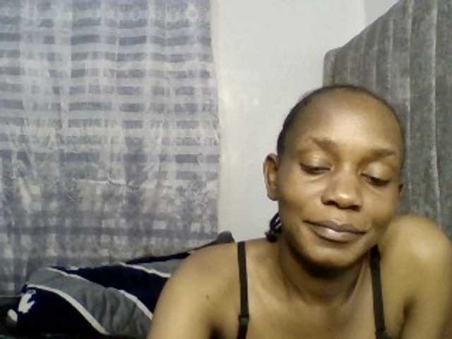 Minimochie live cam on BongaCams