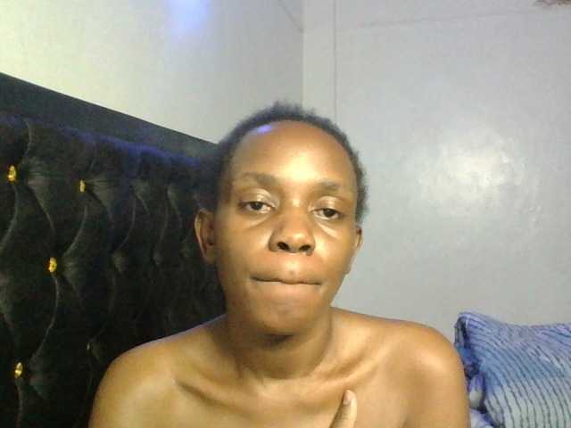 Minimochie live cam on BongaCams