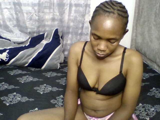 Minimochie live cam on BongaCams