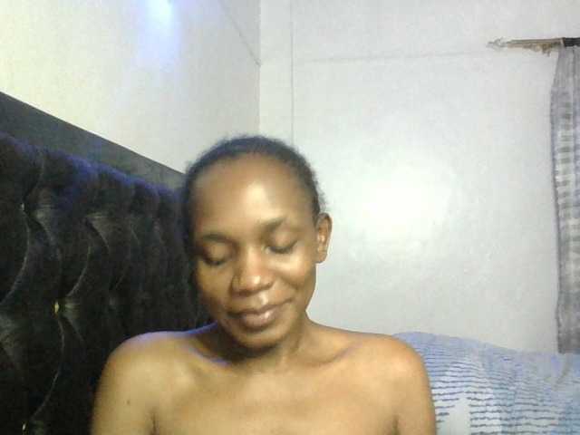 Minimochie live cam on BongaCams