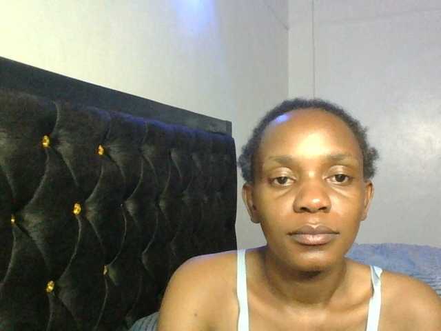 Minimochie live cam on BongaCams