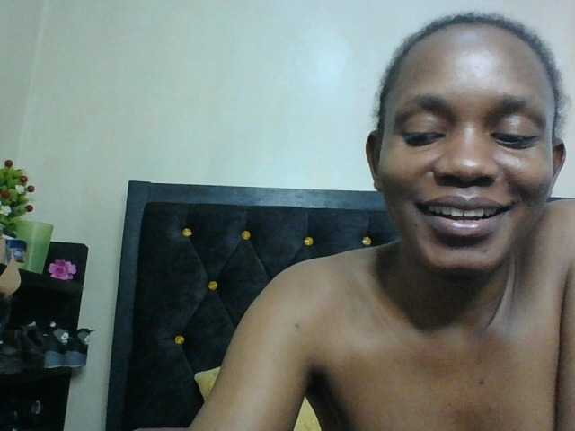 Minimochie live cam on BongaCams