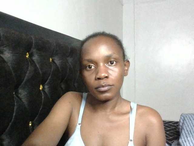 Minimochie live cam on BongaCams