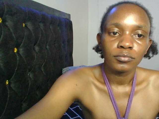 Minimochie live cam on BongaCams