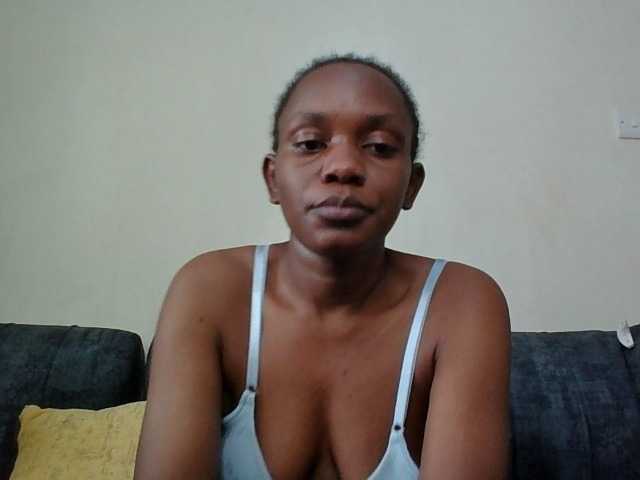 Minimochie live cam on BongaCams