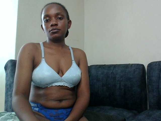 Minimochie live cam on BongaCams