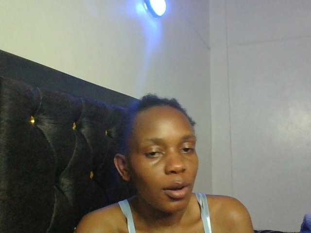 Minimochie live cam on BongaCams