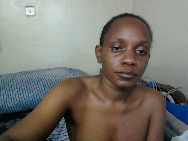 Minimochie live cam on BongaCams