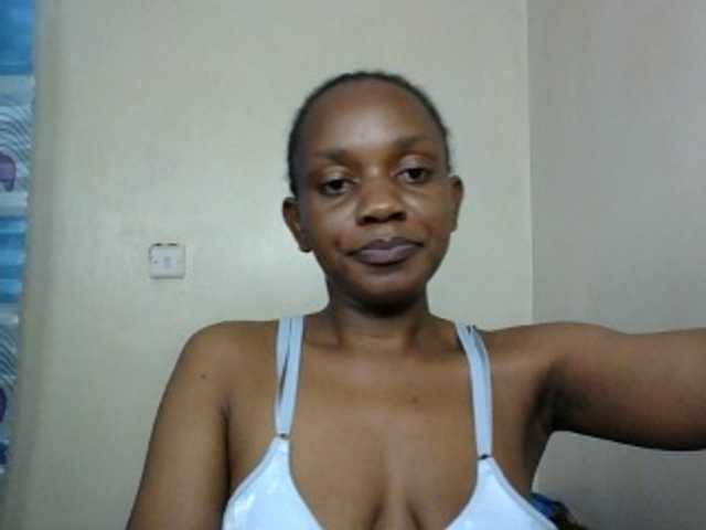 Minimochie live cam on BongaCams