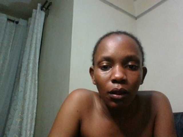 Minimochie live cam on BongaCams