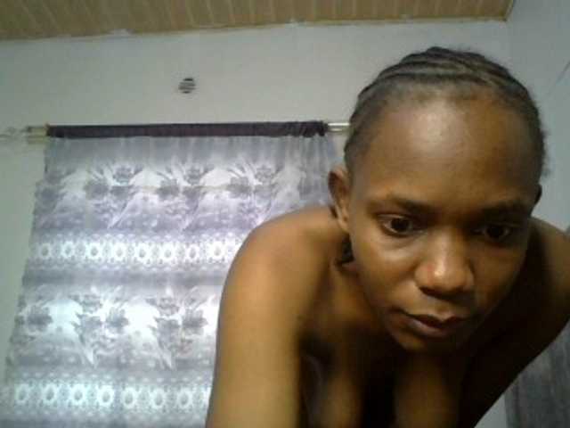 Minimochie live cam on BongaCams