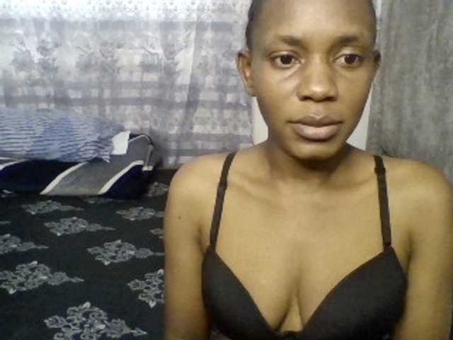 Minimochie live cam on BongaCams