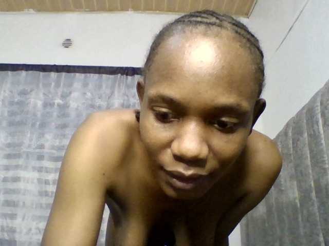 Minimochie live cam on BongaCams