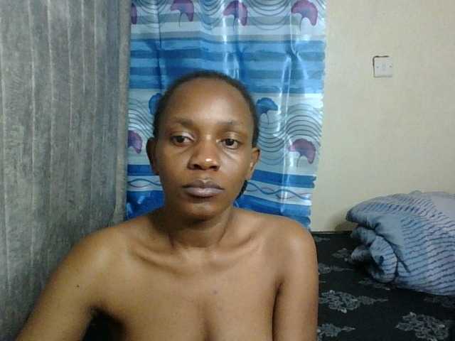 Minimochie live cam on BongaCams