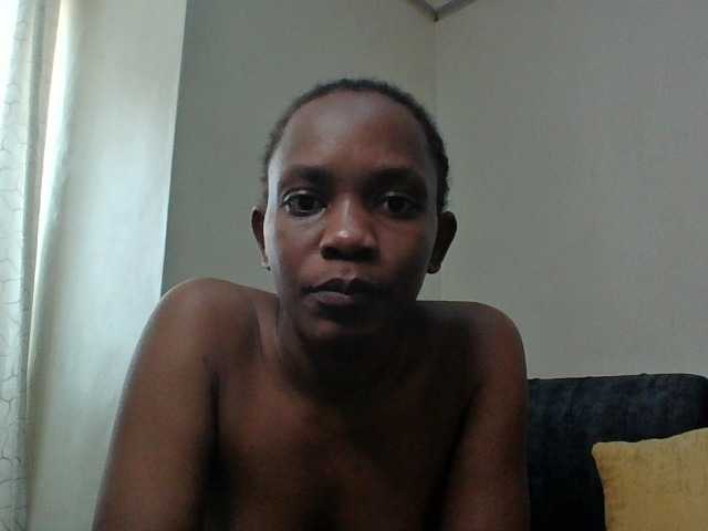 Minimochie live cam on BongaCams