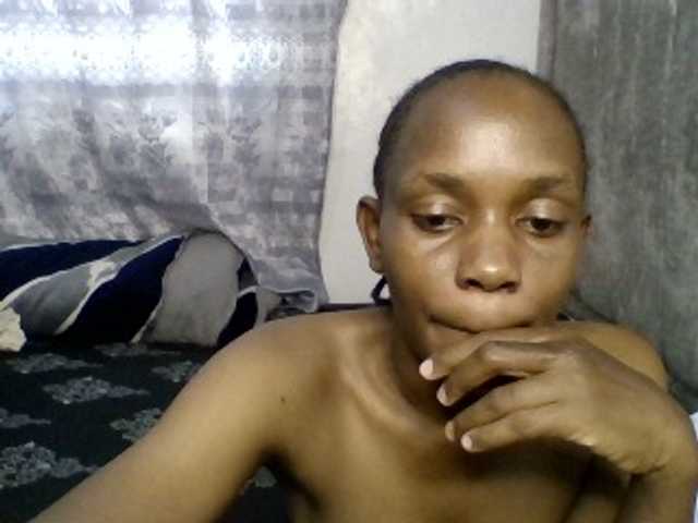 Minimochie live cam on BongaCams