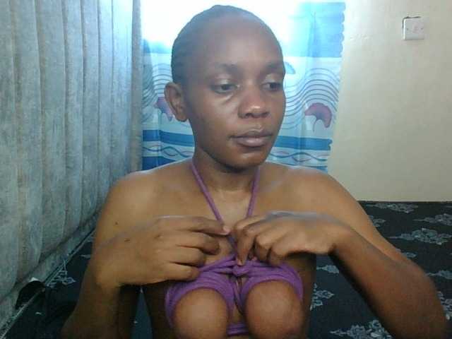 Minimochie live cam on BongaCams