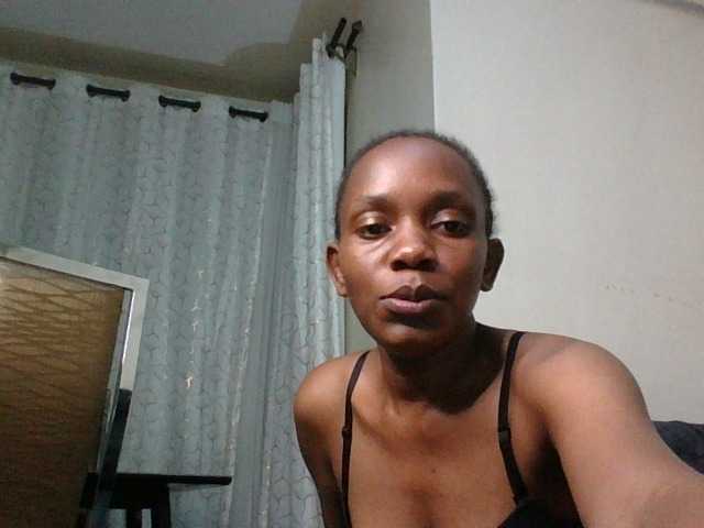 Minimochie live cam on BongaCams