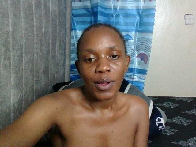 Minimochie live cam on BongaCams