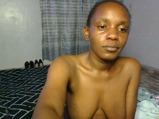 Minimochie live cam on BongaCams