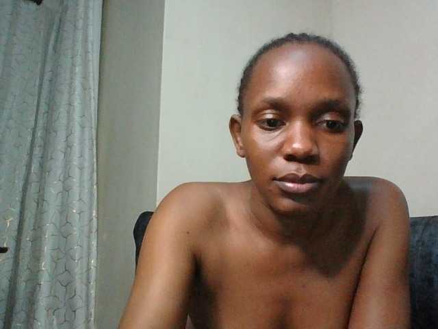 Minimochie live cam on BongaCams