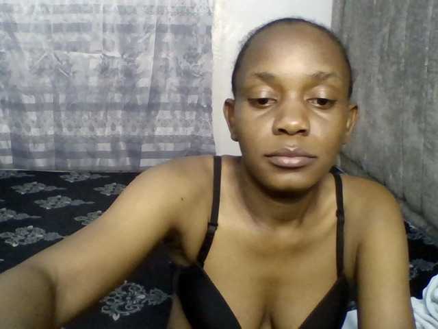 Minimochie live cam on BongaCams