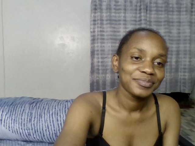 Minimochie live cam on BongaCams