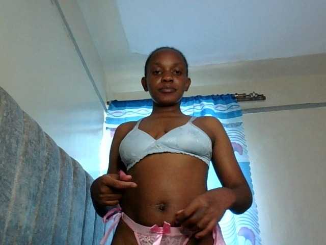 Minimochie live cam on BongaCams
