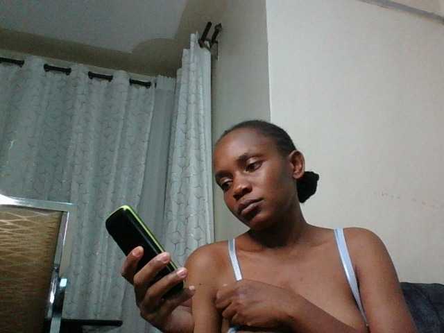 Minimochie live cam on BongaCams