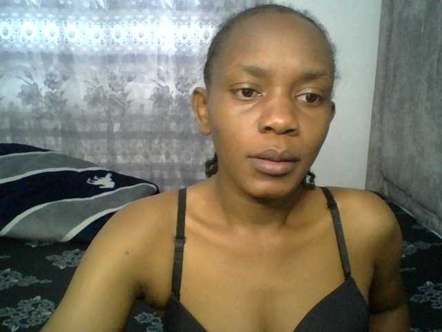 Minimochie live cam on BongaCams