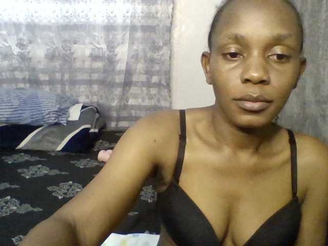 Minimochie live cam on BongaCams