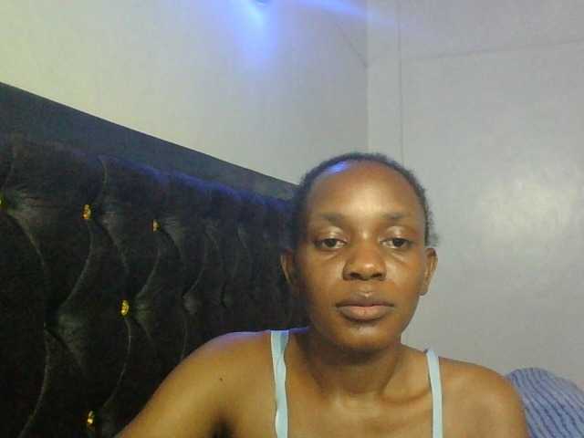 Minimochie live cam on BongaCams