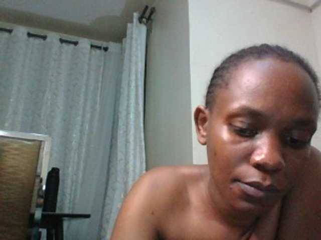 Minimochie live cam on BongaCams