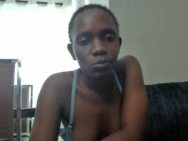 Minimochie live cam on BongaCams