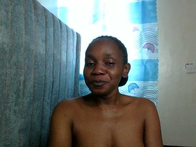 Minimochie live cam on BongaCams