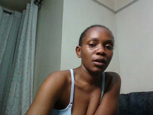 Minimochie live cam on BongaCams
