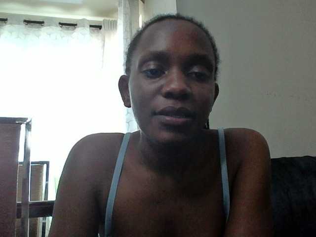 Minimochie live cam on BongaCams